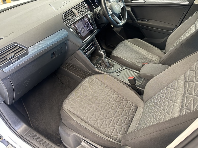 Volkswagen Tiguan TSI Life - U669