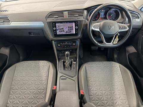 Volkswagen Tiguan TSI Life - U669
