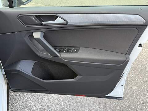 Volkswagen Tiguan TSI Life - U669