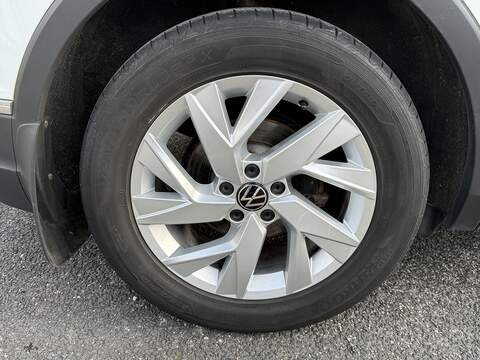 Volkswagen Tiguan TSI Life - U669
