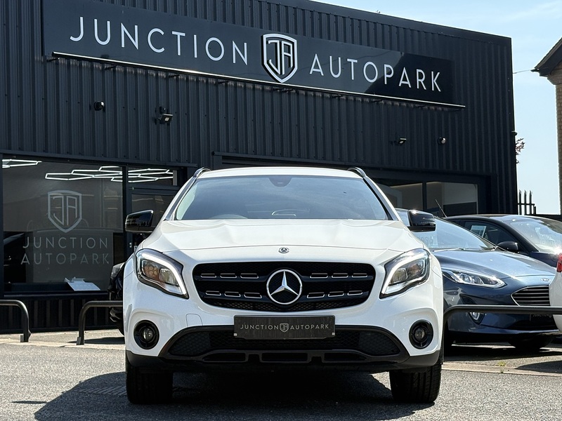 Mercedes-Benz GLA GLA180 Urban Edition - U678