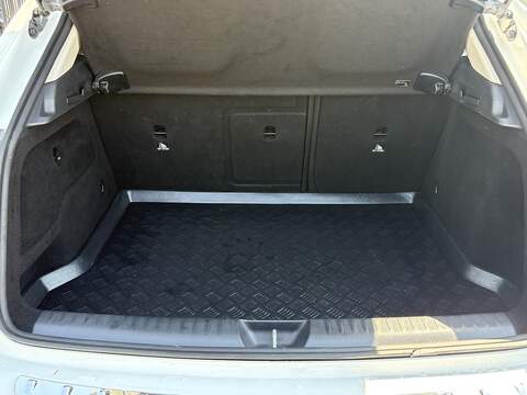 Mercedes-Benz GLA GLA180 Urban Edition - U678