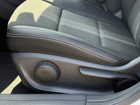 Mercedes-Benz GLA GLA180 Urban Edition - U678
