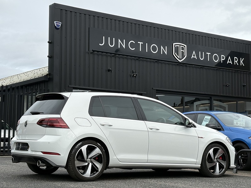 Volkswagen Golf TSI GTI Performance - U680