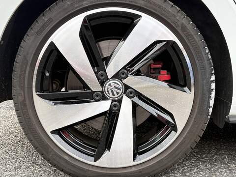 Volkswagen Golf TSI GTI Performance - U680
