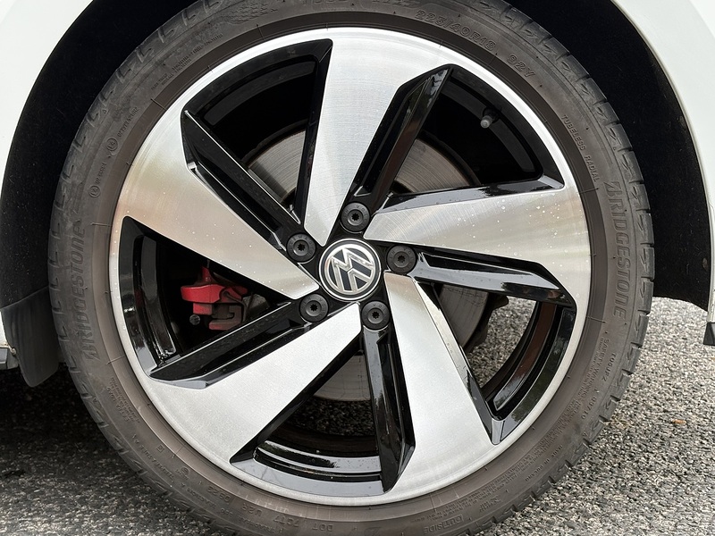Volkswagen Golf TSI GTI Performance - U680