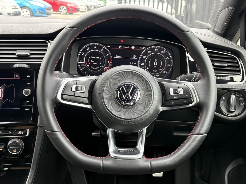 Volkswagen Golf TSI GTI Performance - U680