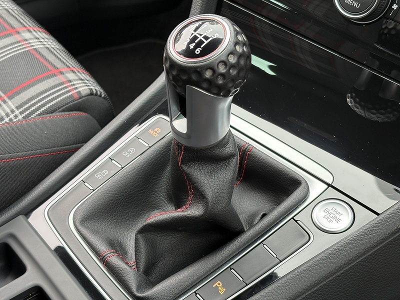 Volkswagen Golf TSI GTI Performance - U680