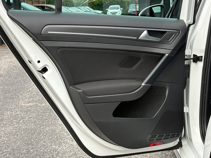 Volkswagen Golf TSI GTI Performance - U680