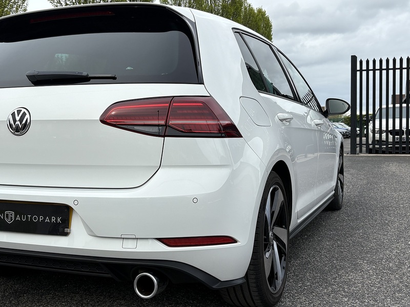 Volkswagen Golf TSI GTI Performance - U680