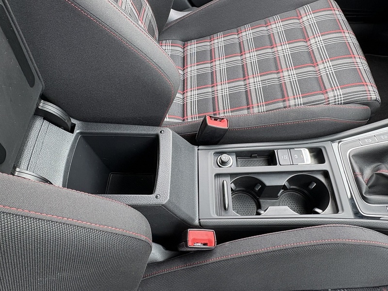 Volkswagen Golf TSI GTI Performance - U680