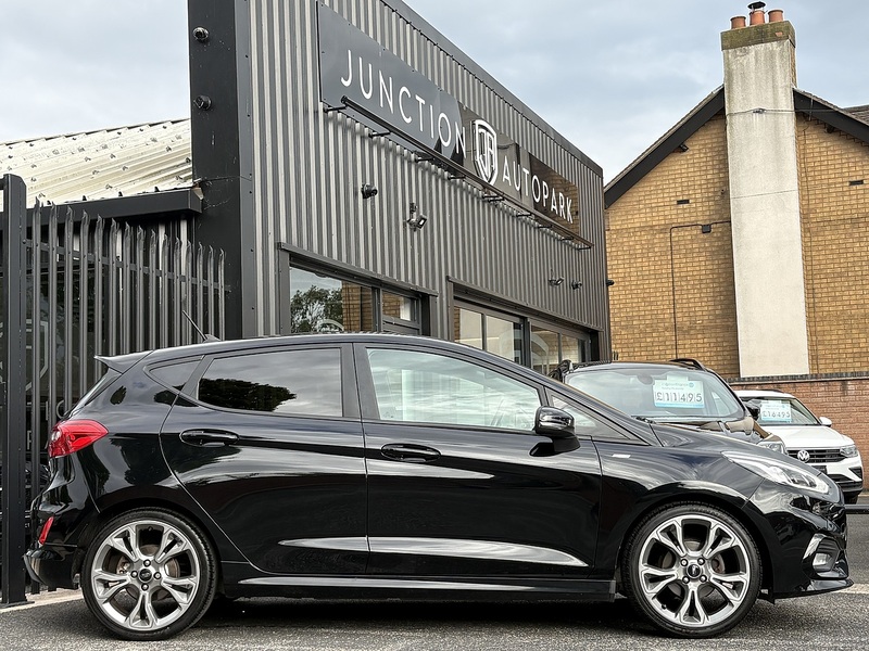 Ford Fiesta T EcoBoost ST-Line X - U681