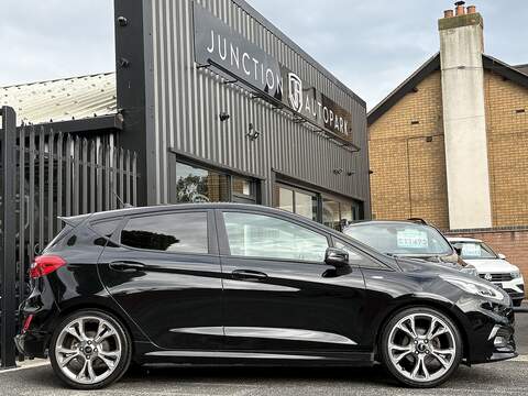 Ford Fiesta T EcoBoost ST-Line X - U681