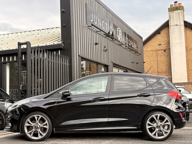 Ford Fiesta T EcoBoost ST-Line X - U681