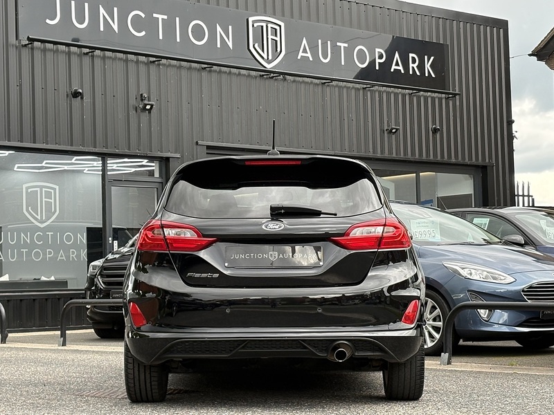 Ford Fiesta T EcoBoost ST-Line X - U681