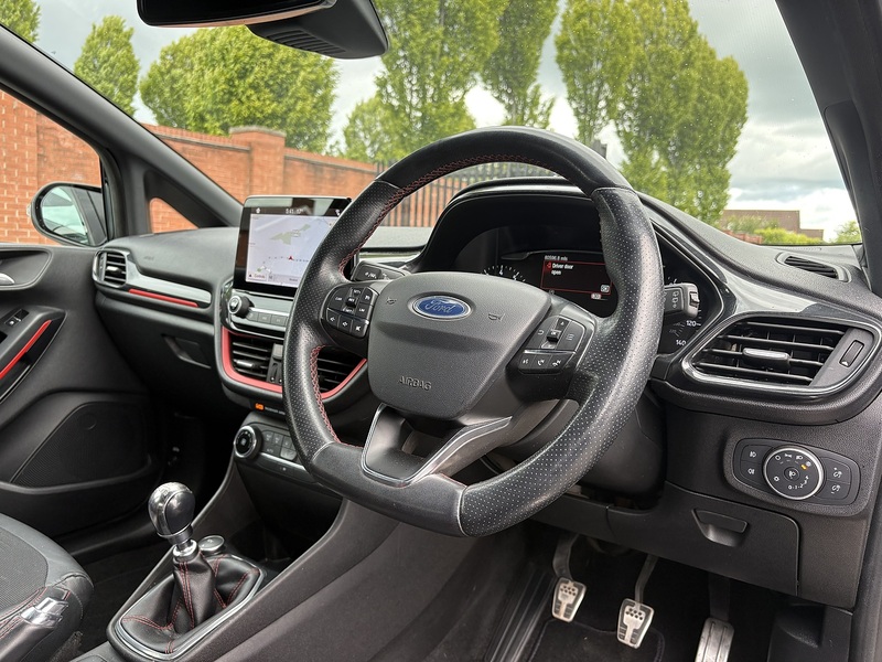 Ford Fiesta T EcoBoost ST-Line X - U681