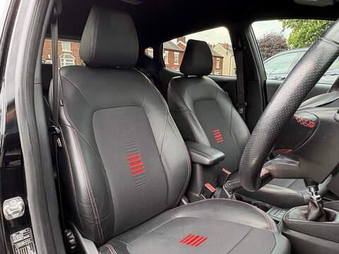 Ford Fiesta T EcoBoost ST-Line X - U681