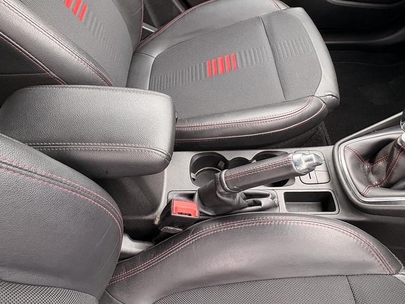 Ford Fiesta T EcoBoost ST-Line X - U681
