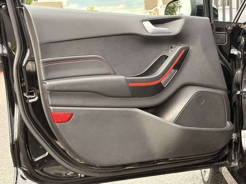 Ford Fiesta T EcoBoost ST-Line X - U681