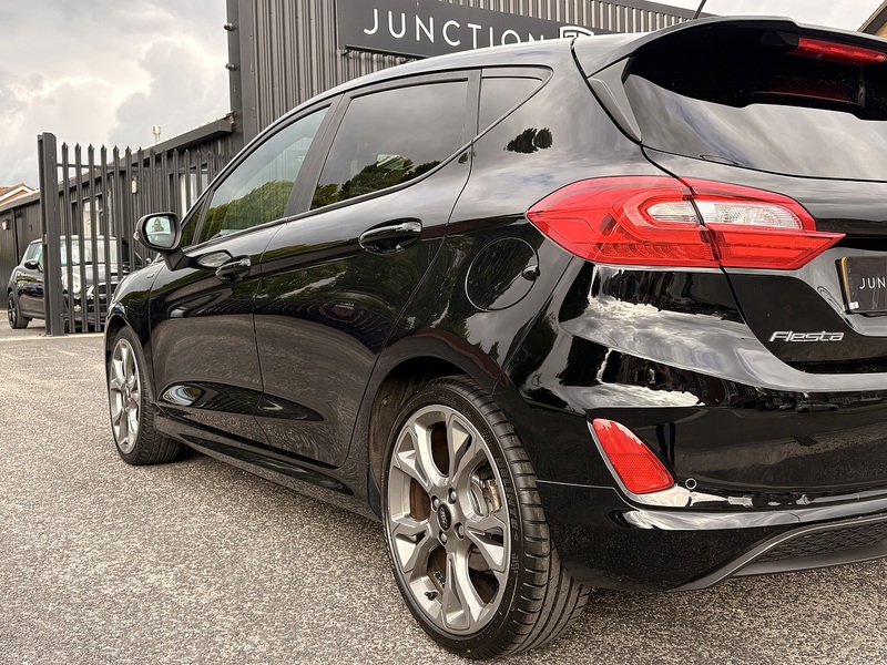 Ford Fiesta T EcoBoost ST-Line X - U681