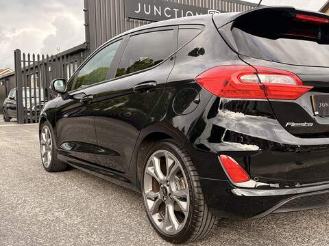Ford Fiesta T EcoBoost ST-Line X - U681