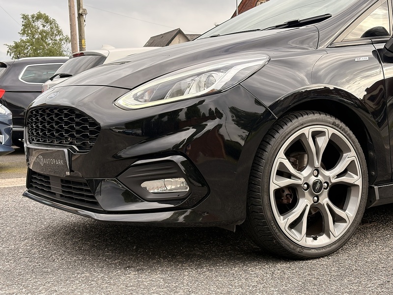 Ford Fiesta T EcoBoost ST-Line X - U681