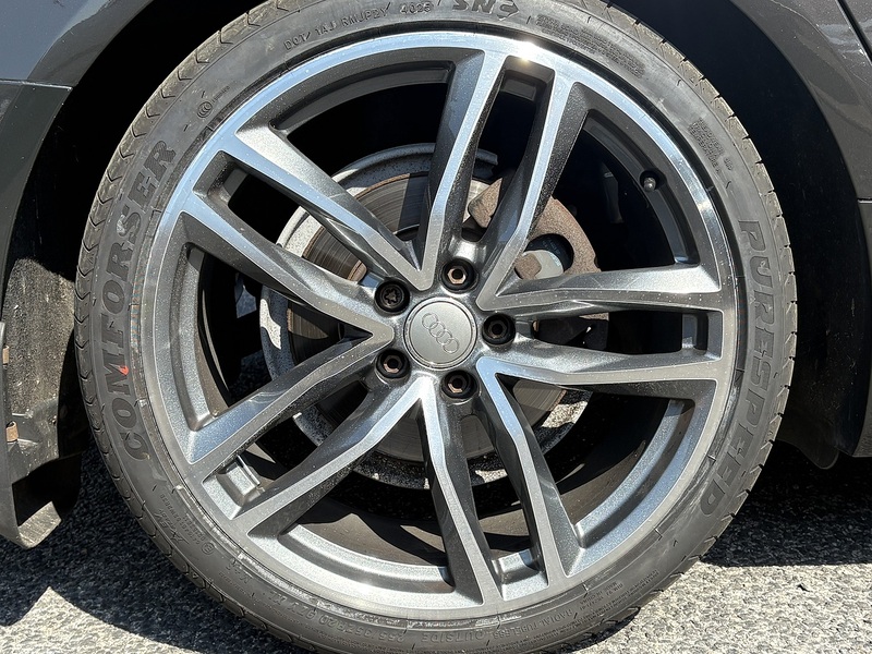 Audi A6 Avant TDI ultra Black Edition - U682