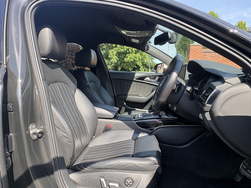 Audi A6 Avant TDI ultra Black Edition - U682