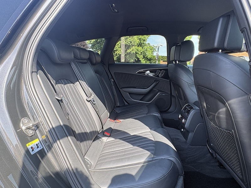 Audi A6 Avant TDI ultra Black Edition - U682
