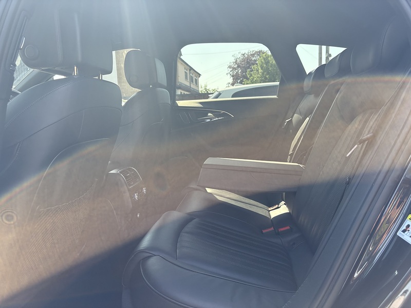 Audi A6 Avant TDI ultra Black Edition - U682