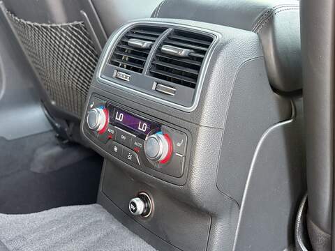 Audi A6 Avant TDI ultra Black Edition - U682