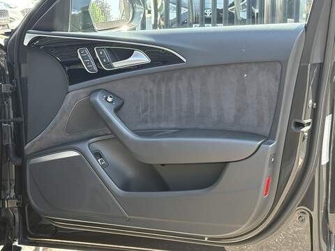 Audi A6 Avant TDI ultra Black Edition - U682