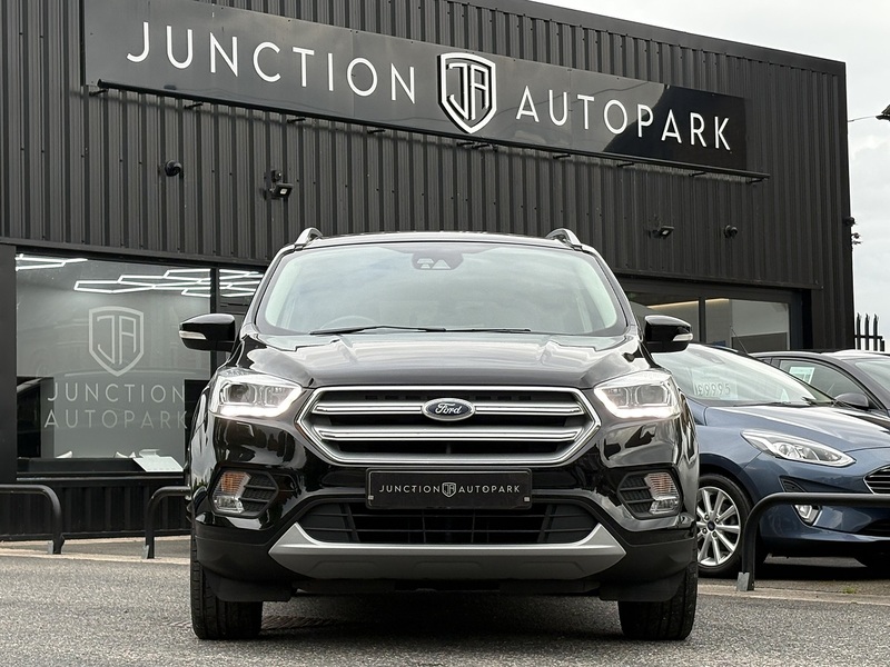 Ford Kuga T EcoBoost Titanium X Edition - U688