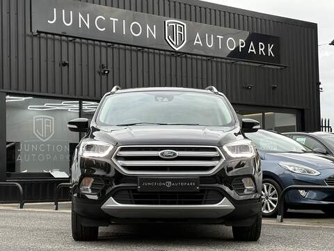 Ford Kuga T EcoBoost Titanium X Edition - U688