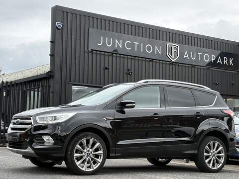 Ford Kuga T EcoBoost Titanium X Edition - U688