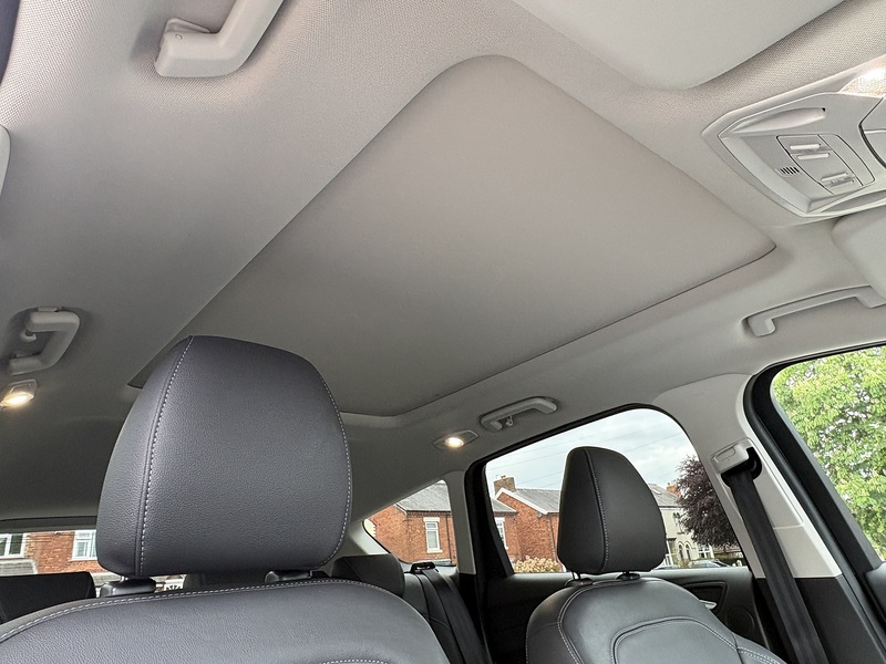 Ford Kuga T EcoBoost Titanium X Edition - U688