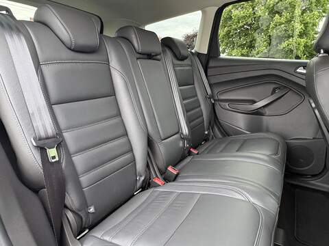 Ford Kuga T EcoBoost Titanium X Edition - U688