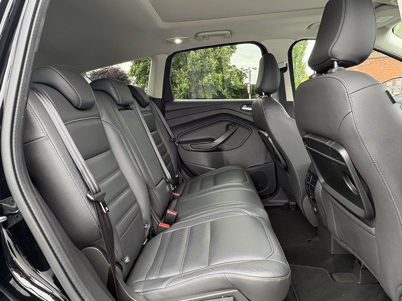 Ford Kuga T EcoBoost Titanium X Edition - U688