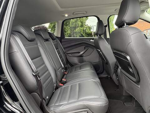 Ford Kuga T EcoBoost Titanium X Edition - U688