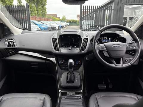 Ford Kuga T EcoBoost Titanium X Edition - U688