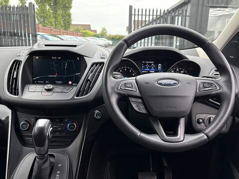 Ford Kuga T EcoBoost Titanium X Edition - U688