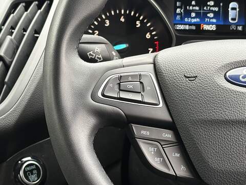 Ford Kuga T EcoBoost Titanium X Edition - U688