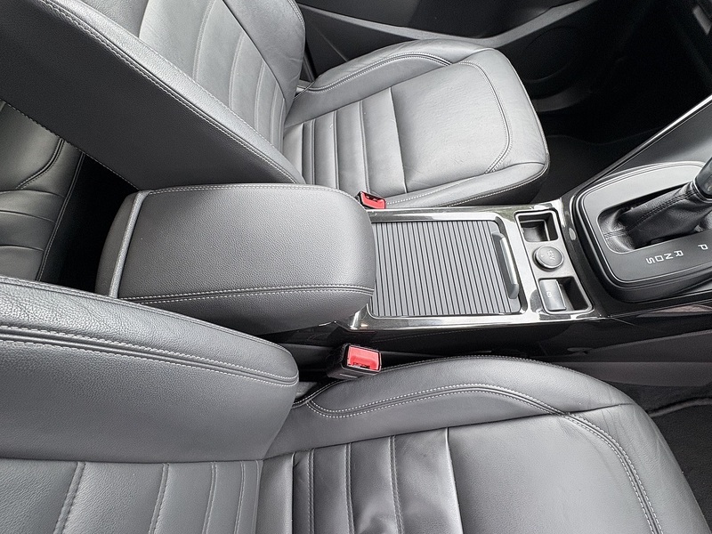 Ford Kuga T EcoBoost Titanium X Edition - U688