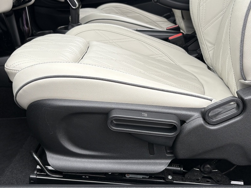 MINI Hatch Cooper Exclusive - U692