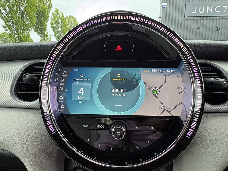 MINI Hatch Cooper Exclusive - U692