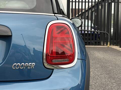 MINI Hatch Cooper Exclusive - U692