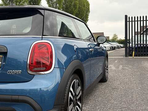 MINI Hatch Cooper Exclusive - U692