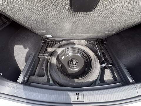 Volkswagen Tiguan TDI BlueMotion Tech R-Line - U696