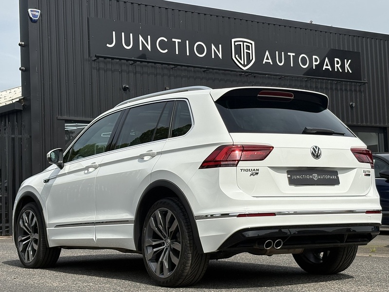 Volkswagen Tiguan TDI BlueMotion Tech R-Line - U696