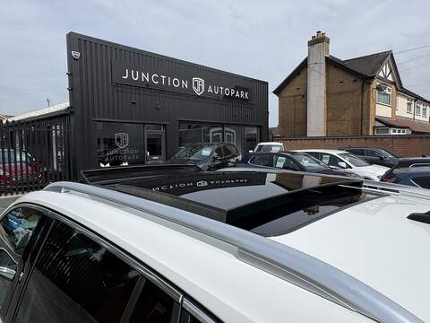 Volkswagen Tiguan TDI BlueMotion Tech R-Line - U696